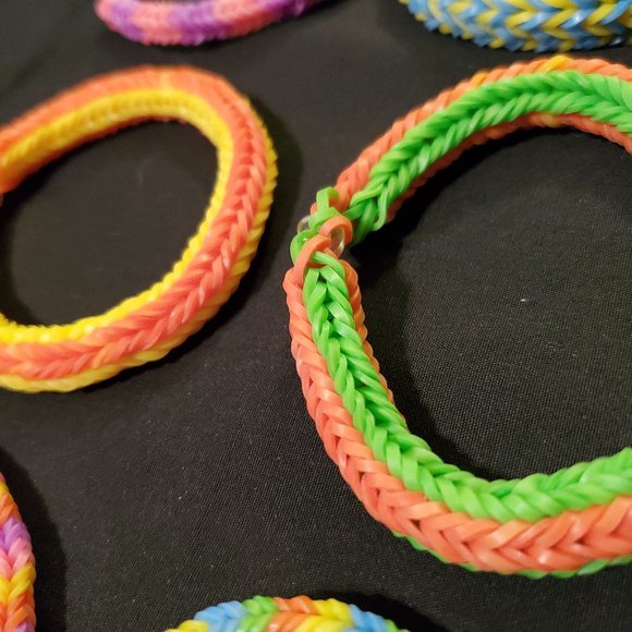 Handmade Summer Fun Rainbow Loom Bracelet Set/New - Picture 5 of 6